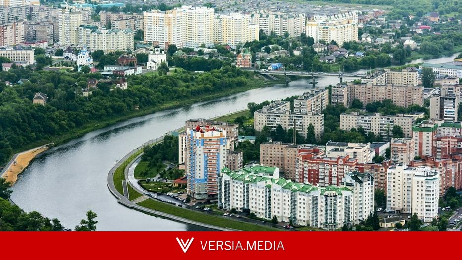 Власти РФ заявили о погибшем при ударе по жилому дому в Орле