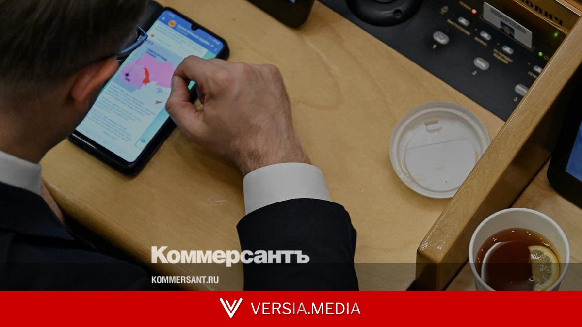 Российских госслужащих обяжут перейти в отечественные мессенджеры к 2030 году